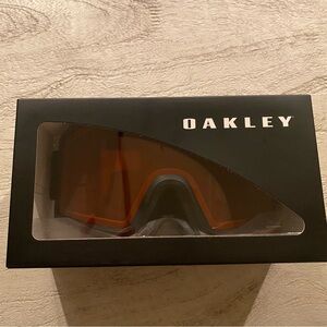Oakley Ski Goggles with Orange Lens